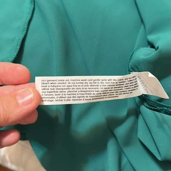 ELOQUII 28 Green Lightweight Flowy Bell Quarter Sleeve Front Neck Tie Blouse - Picture 14 of 14